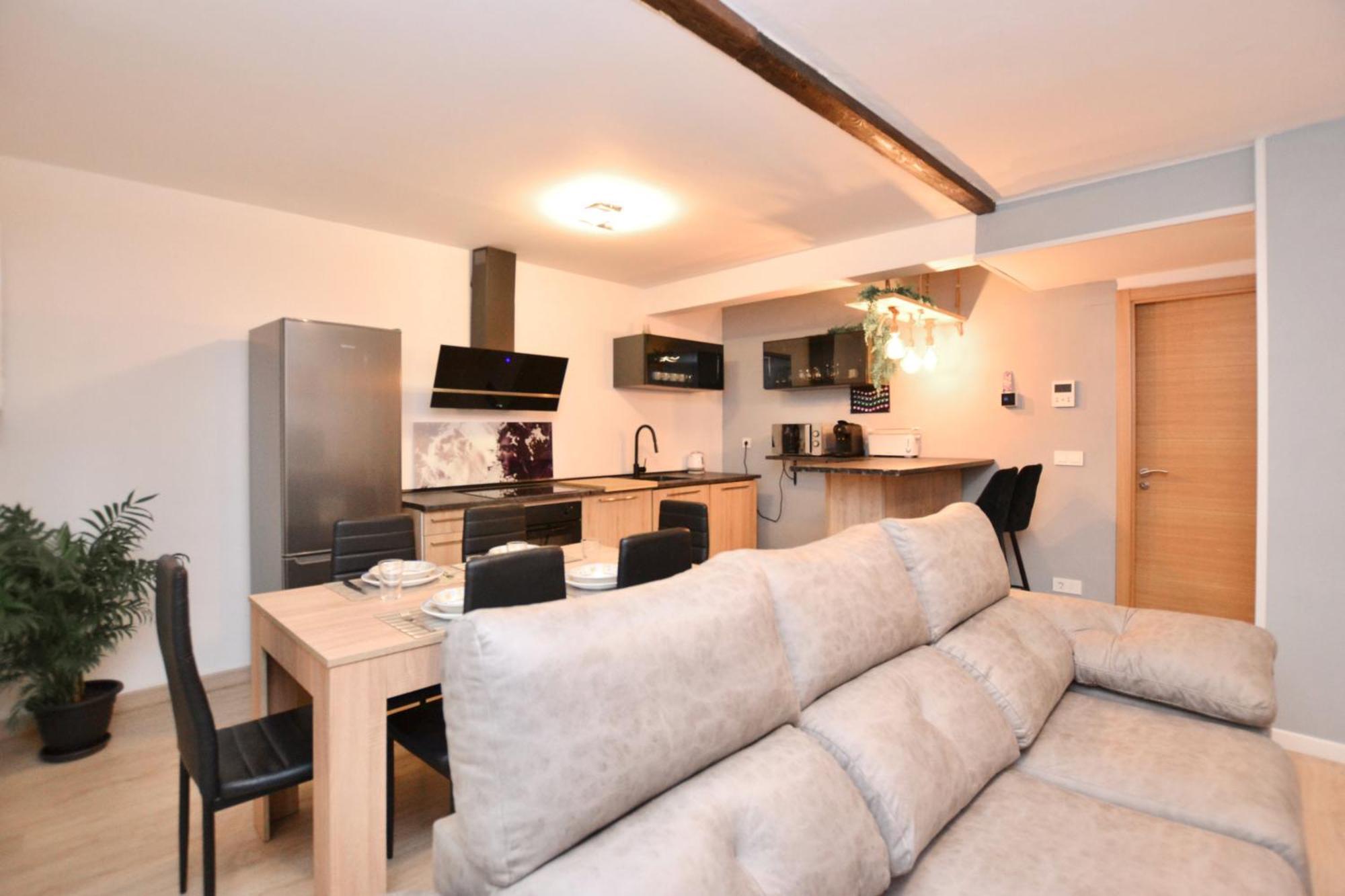 Apartament 3 Hab Matrimoniales Garaje Grande Incluido - Moderno - Arena23